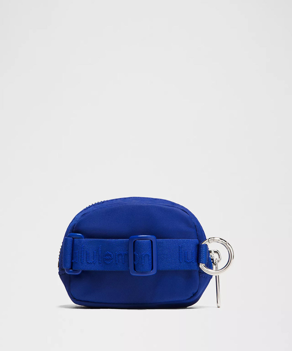 LULULEMON - MONEDERO (Everywhere Belt Bag Nano)