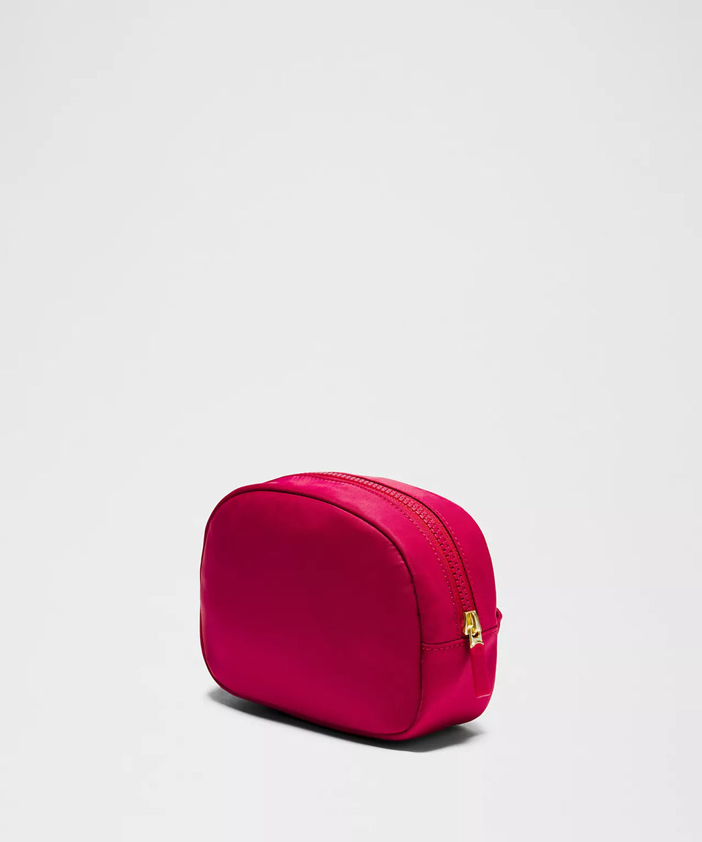 LULULEMON - COSMETIQUERA (City Essentials Pouch *Mini 2L)