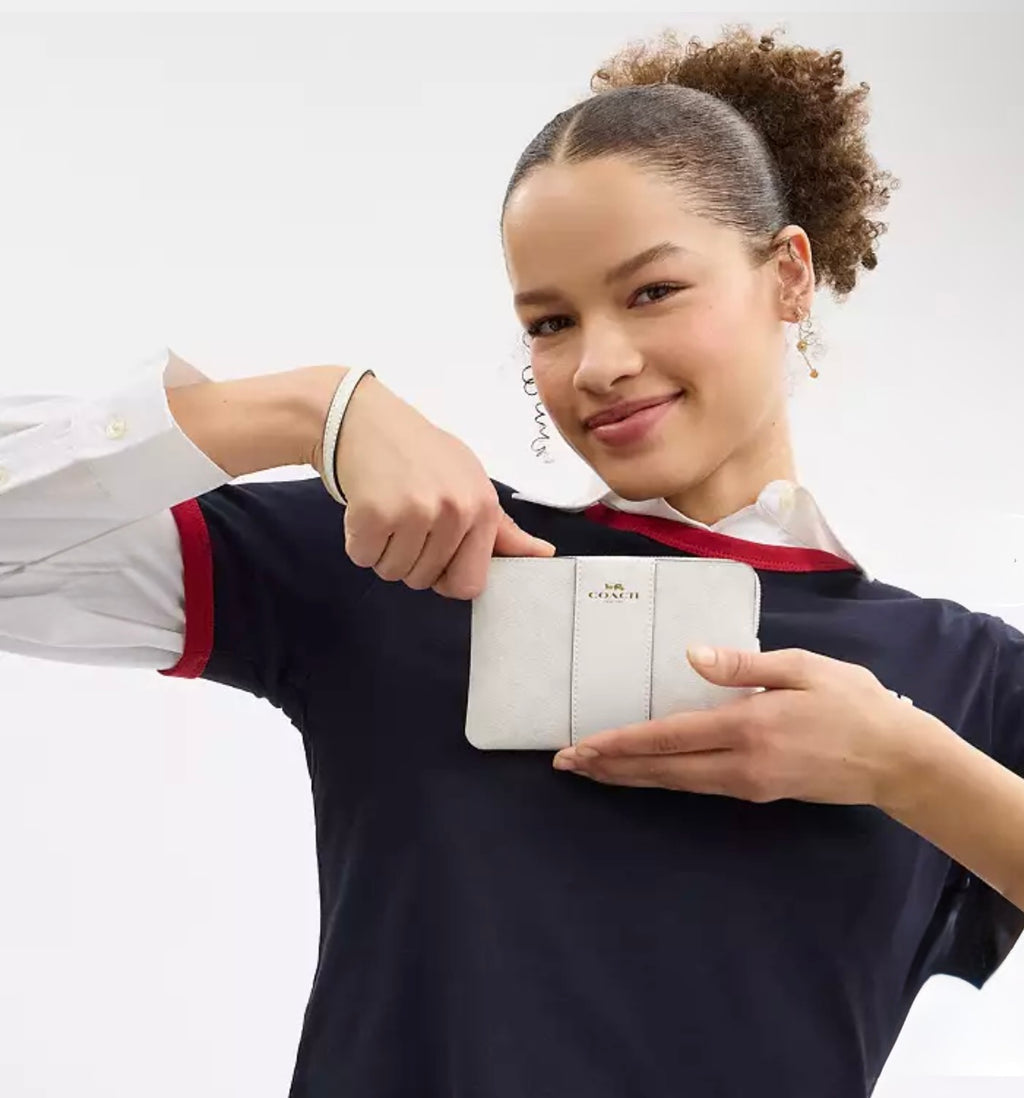 COACH - MUÑEQUERAS (CORNER ZIP WRISTLET)